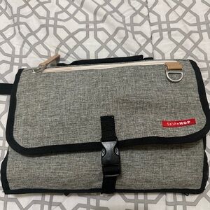 On the go changing table